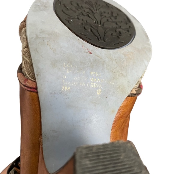 Bobbi Blu Vintage Style T-strap Pumps Brown Bronze Tan & Floral Fabric Accent S7 - Picture 9 of 11